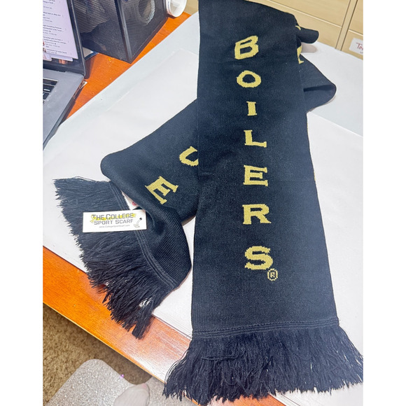 NWT Purdue University Boilermakers Unisex Scarf fringe winter black gold - Picture 4 of 4